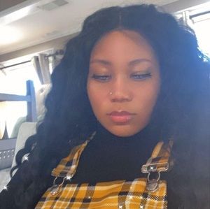 Meet your Posher, Shurika